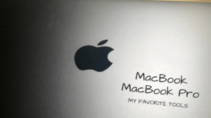 新型MacBook Proを購入したら一緒に買っておきたいおすすめアクセサリー。